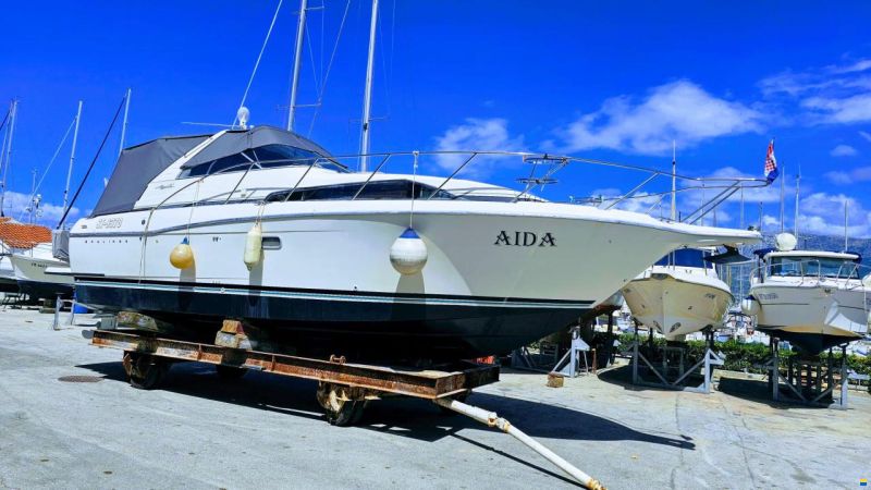Bayliner 3255 Avanti Express Cruiser