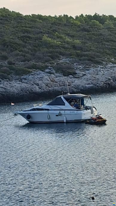 Bayliner 3255 Avanti Express Cruiser