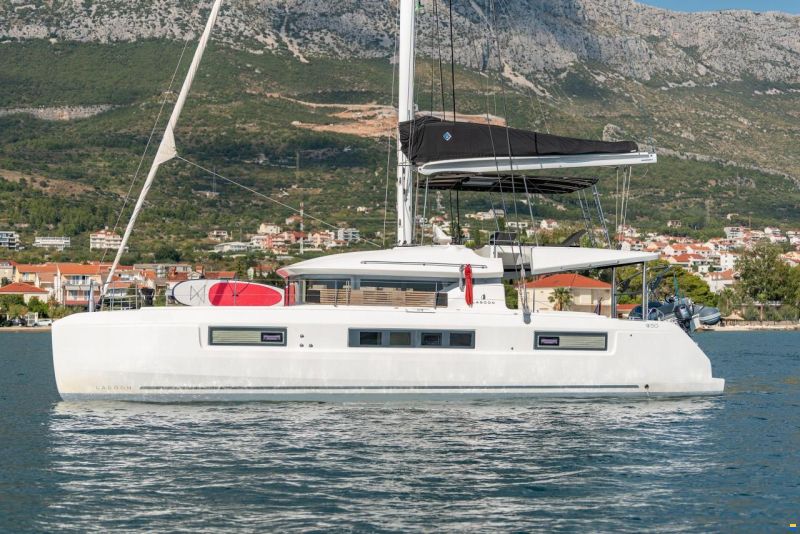 Lagoon 50