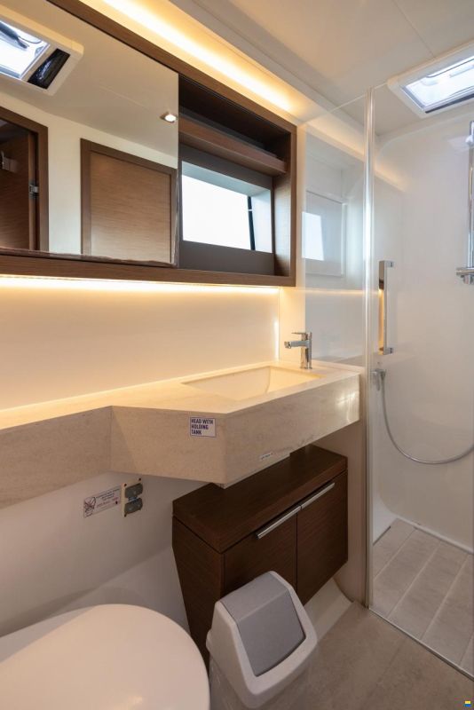 Lagoon 50