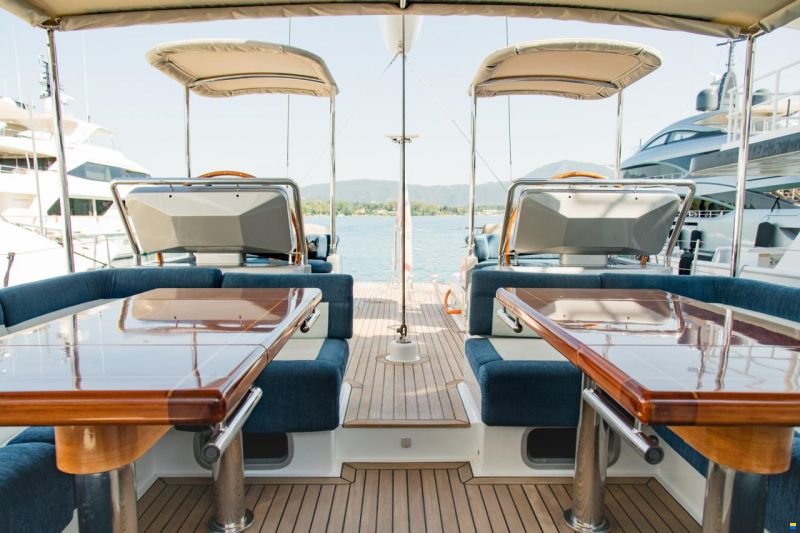 Alia Yachts AIYANA