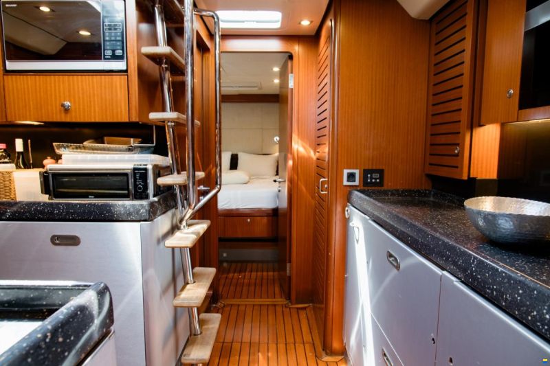 Alia Yachts AIYANA