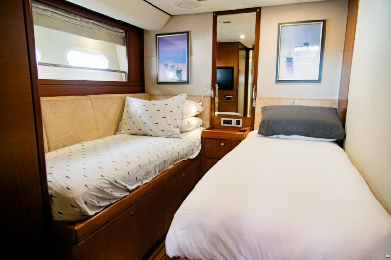 Alia Yachts AIYANA