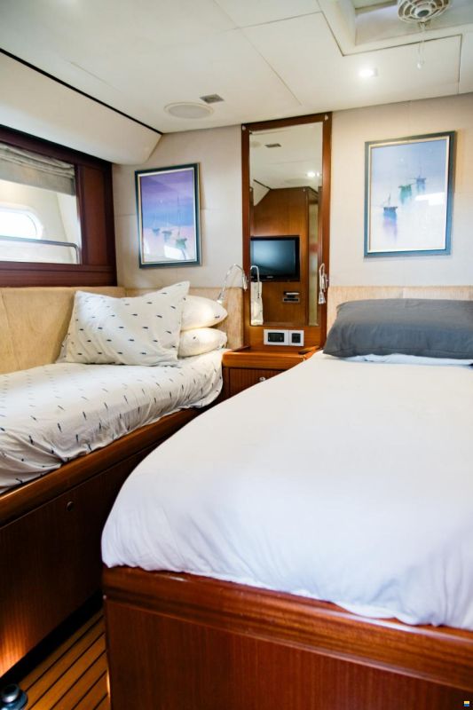 Alia Yachts AIYANA