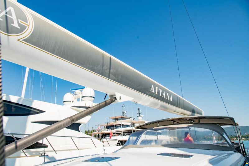 Alia Yachts AIYANA