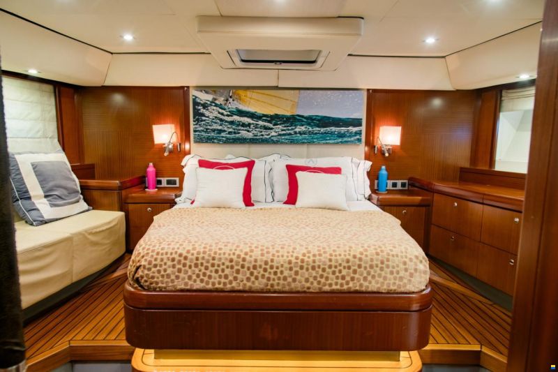 Alia Yachts AIYANA