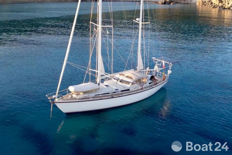 Amel Super Maramu 2000