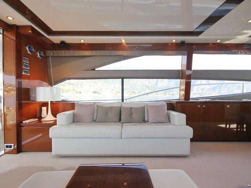 Princess Yachts International 72