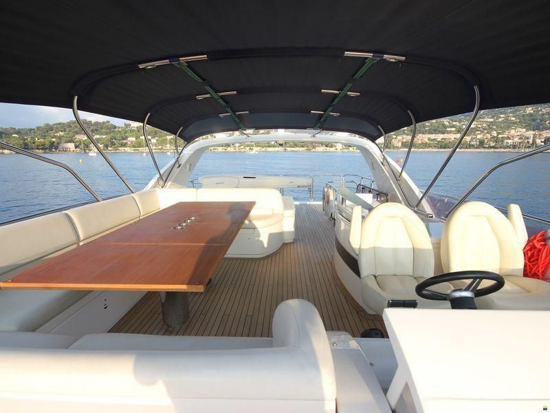 Princess Yachts International 72