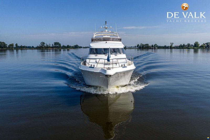 Van der Valk Explorer 25M
