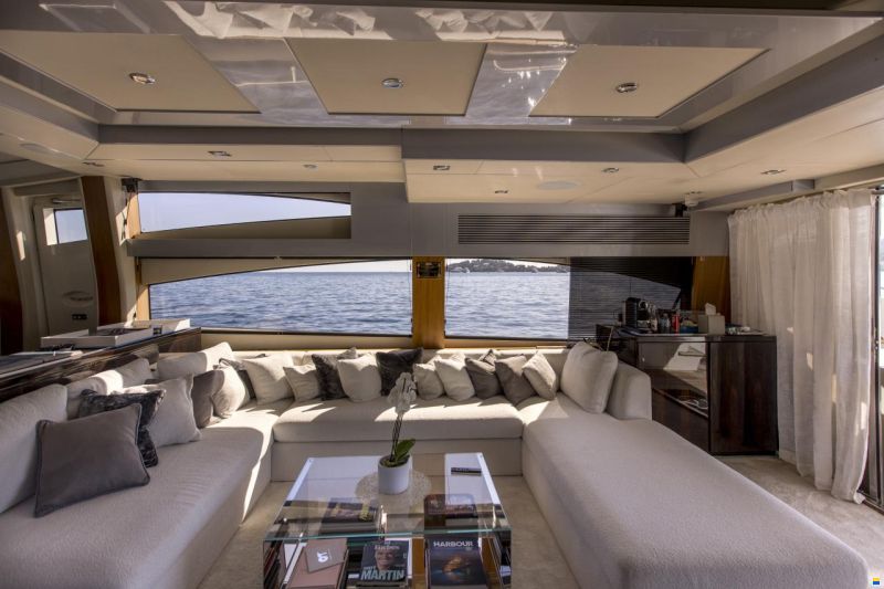 Sunseeker Predator 84