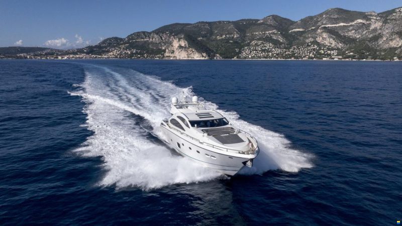Sunseeker Predator 84