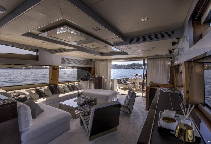Sunseeker Predator 84