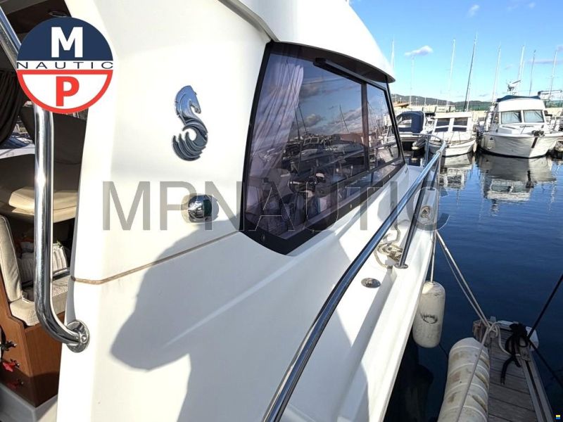Beneteau Antares 880