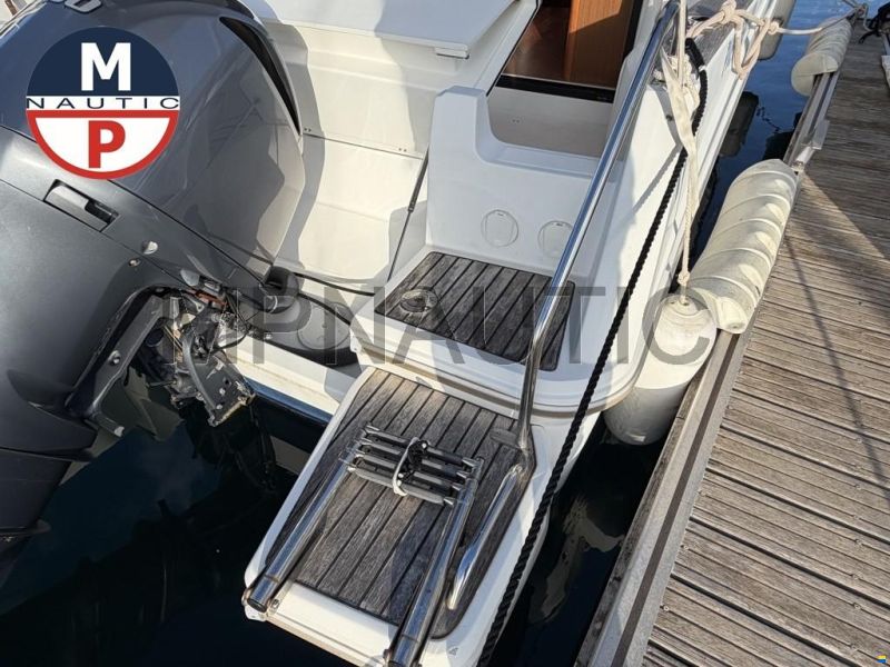 Beneteau Antares 880