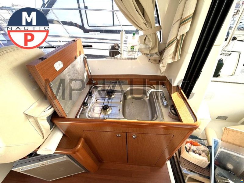 Beneteau Antares 880