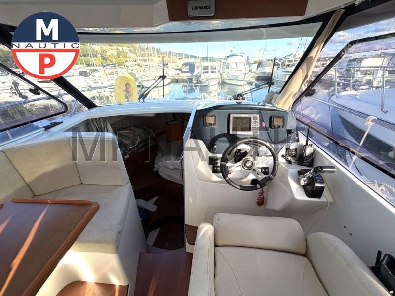Beneteau Antares 880