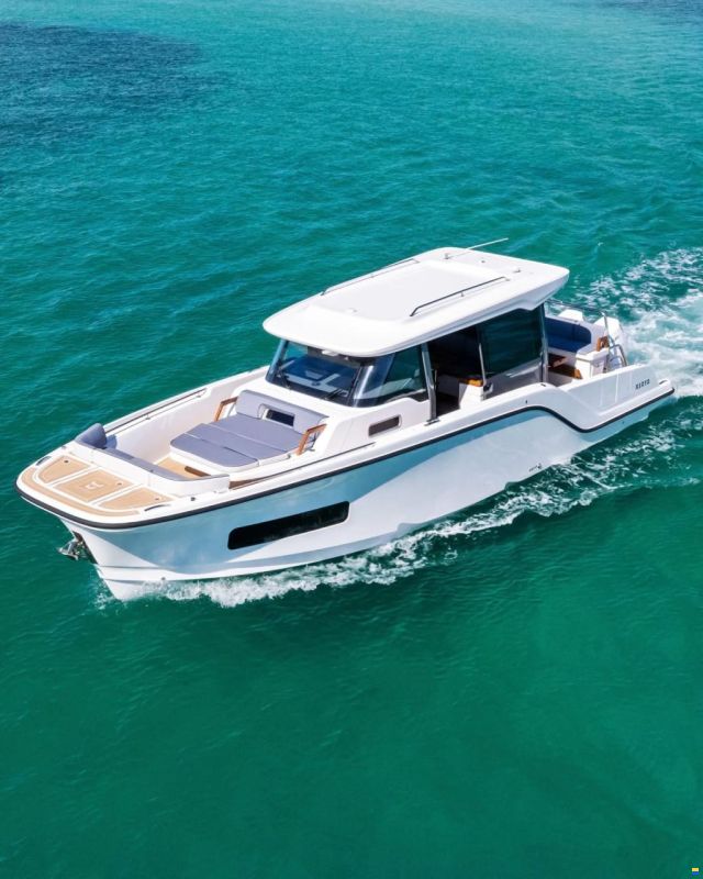 Aiata Wayfinder 38 Cabin