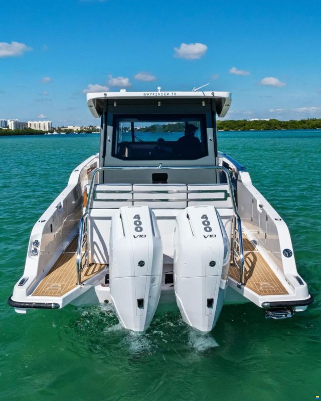 Aiata Wayfinder 38 Cabin