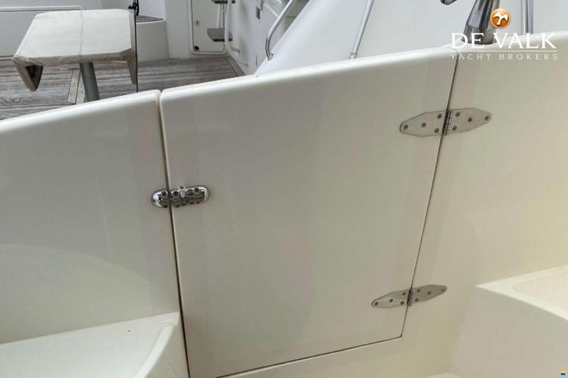 Azimut 55 E