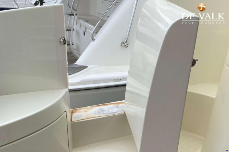 Azimut 55 E
