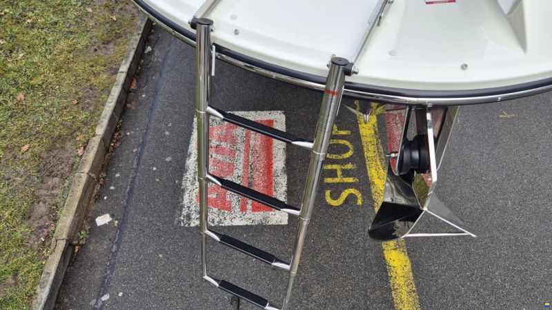 Sea Ray SDX 270 Surf Europe