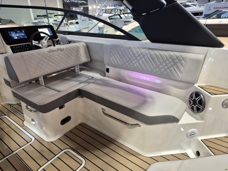 Sea Ray SDX 270 Surf Europe