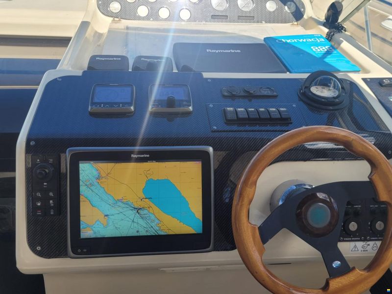 Sealine S34
