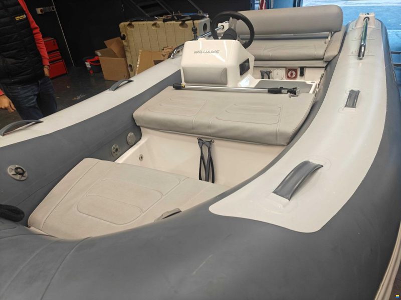 Williams Sportjet 395