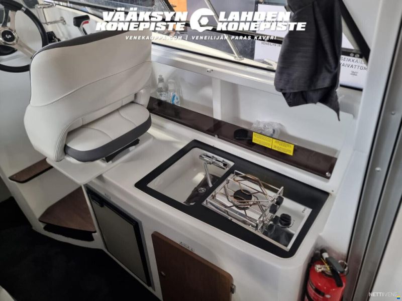 Beneteau Antares 8
