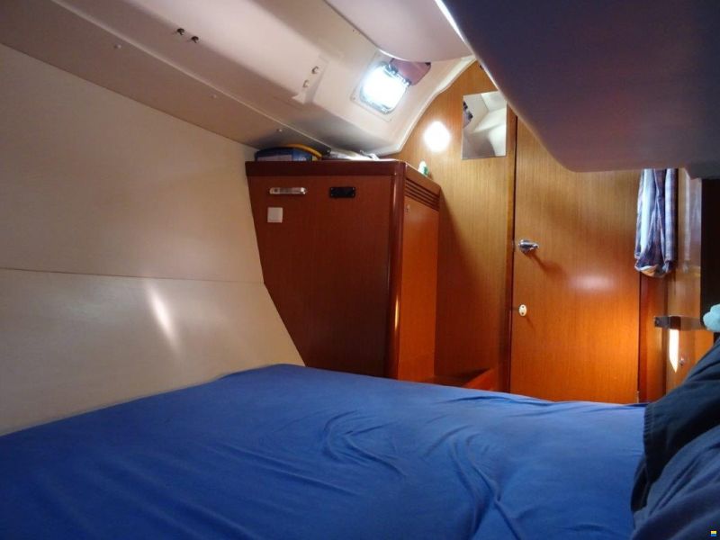 Beneteau Oceanis 37