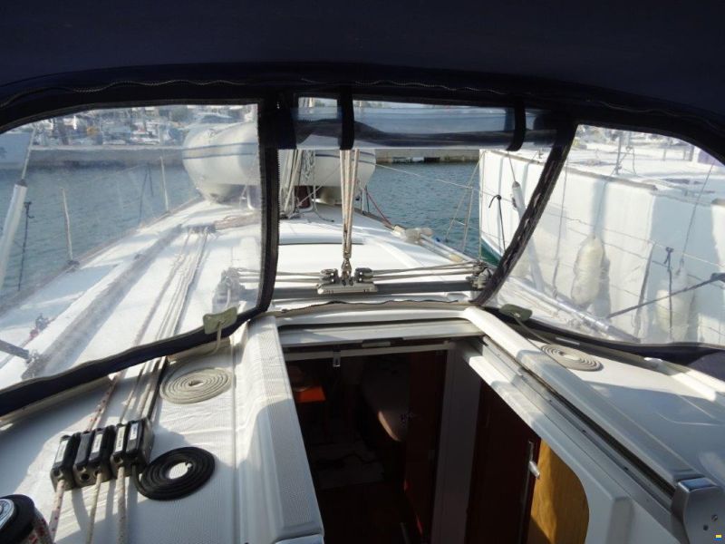 Beneteau Oceanis 37
