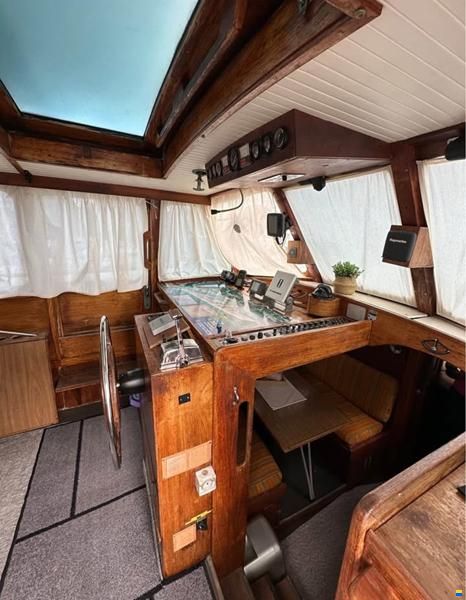 Nauticat 33