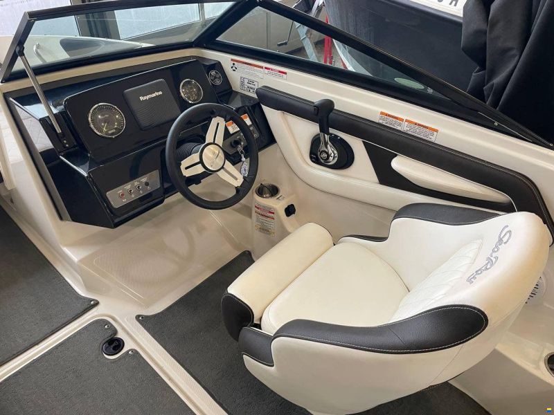 Sea Ray SPX 190 IB