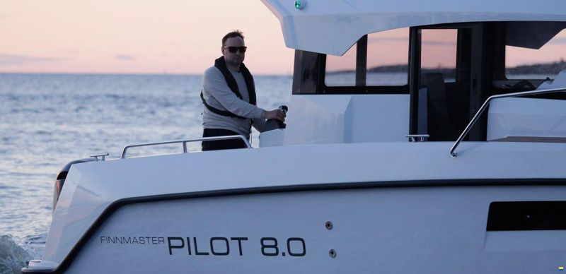 Finnmaster Pilot 8 - 2 X 150 HP Yamaha