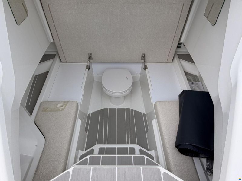 Wellcraft 28 T-TOP