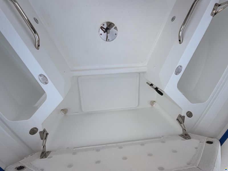Wellcraft 28 T-TOP
