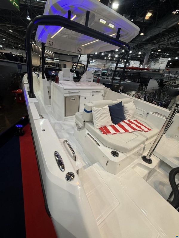 Wellcraft 28 T-TOP