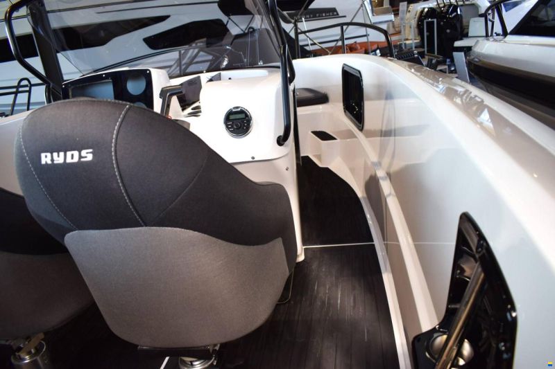 Ryds 630VI Mid C - 115 HP Yamaha