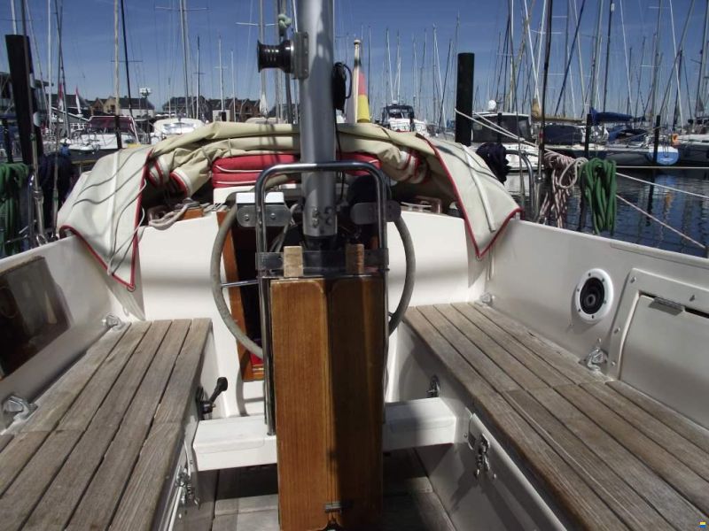 Westerly 33