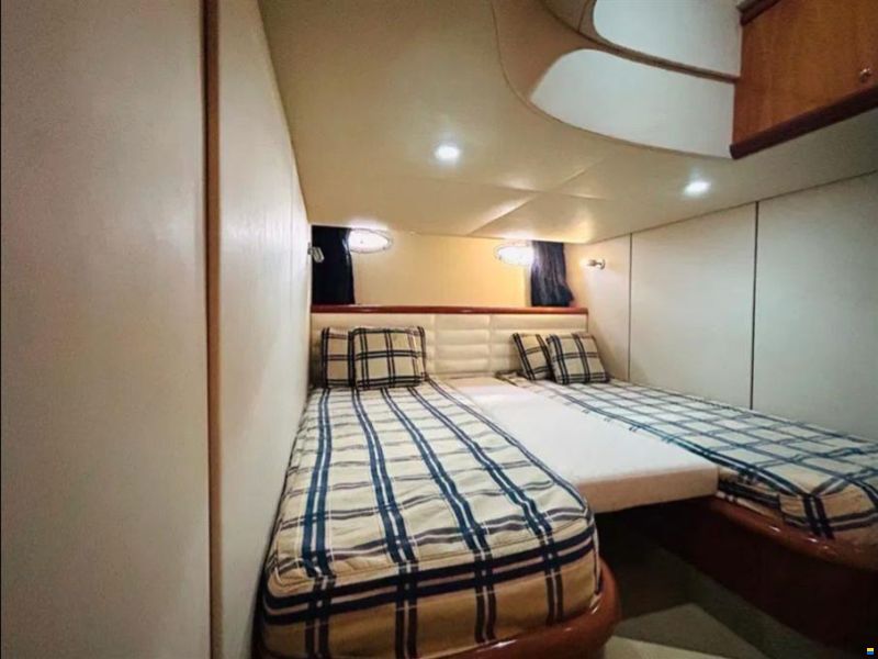 Sunseeker Camargue 53
