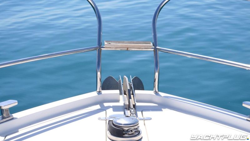 Sealine S330