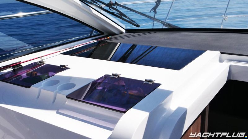 Sealine S330