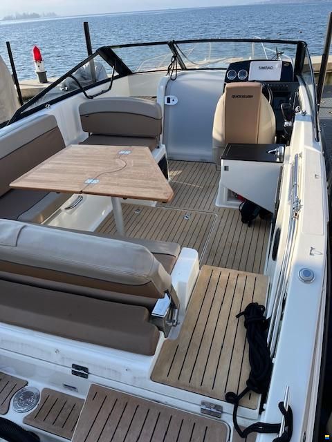 Quicksilver Activ 675