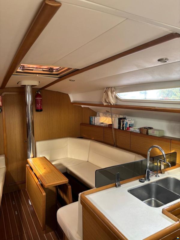 Sun Odyssey 39i