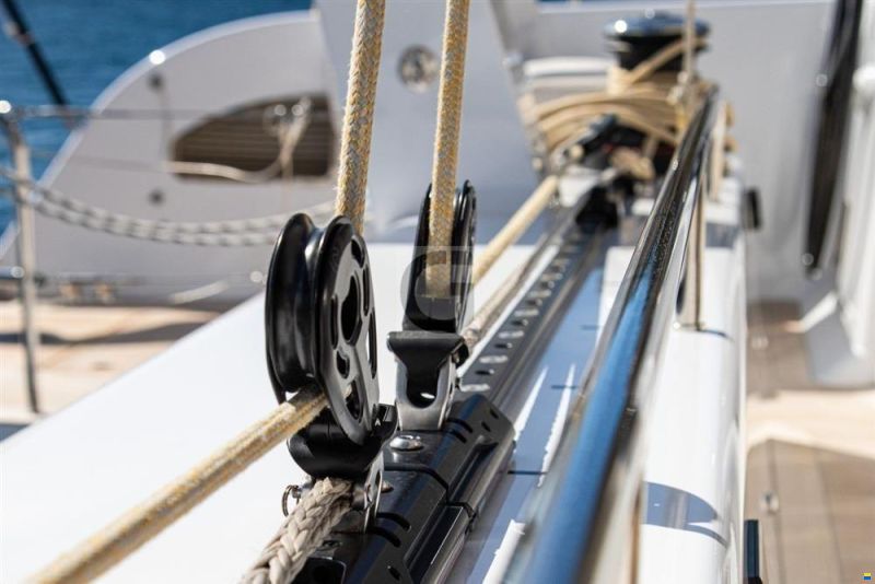 OQS Ocean Explorer 60