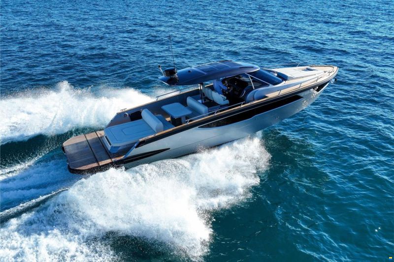 Focus Motor Yacht Forza 37