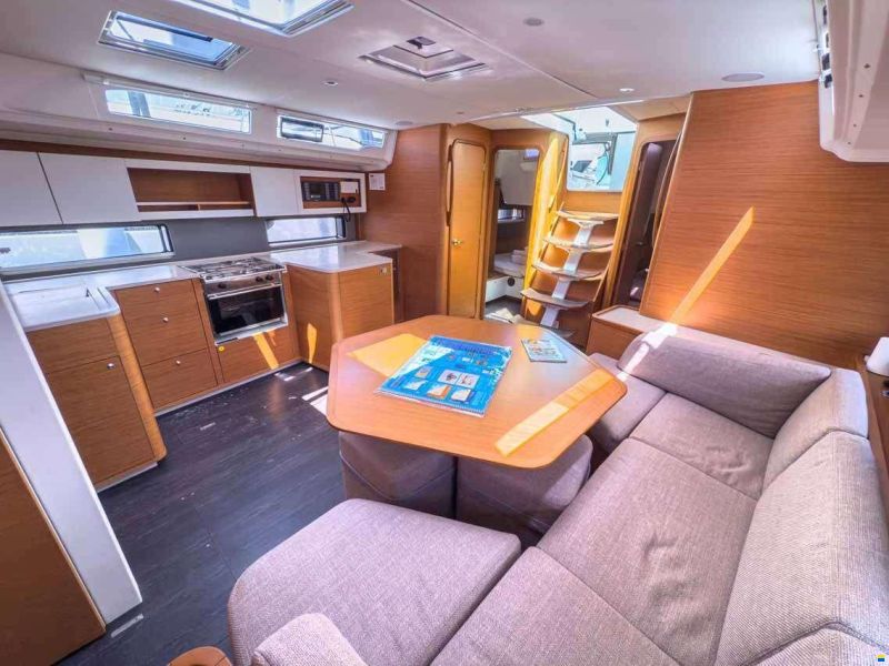 Dufour 44