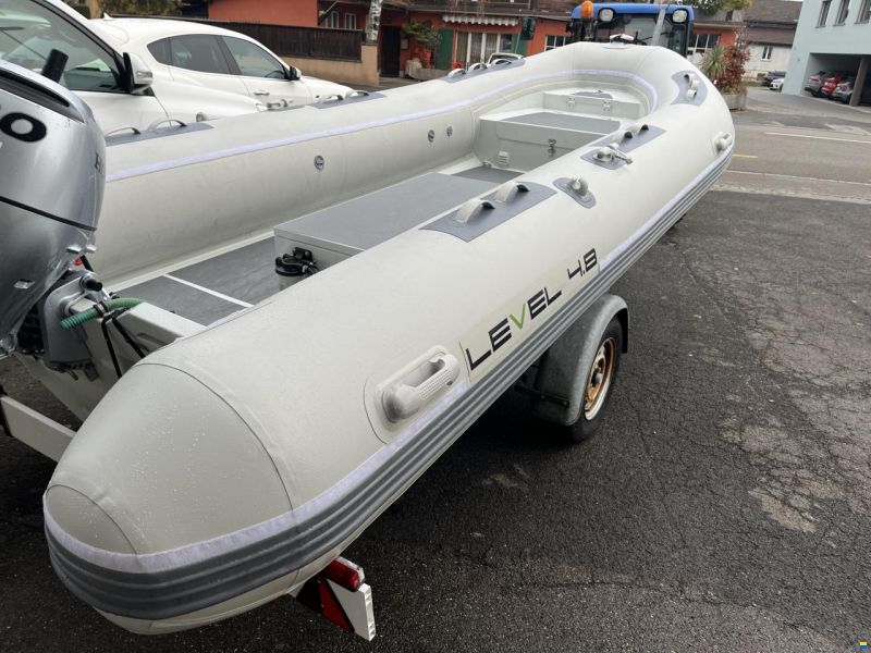 4.8 Schlauchboot mit Aluminum Rumpf