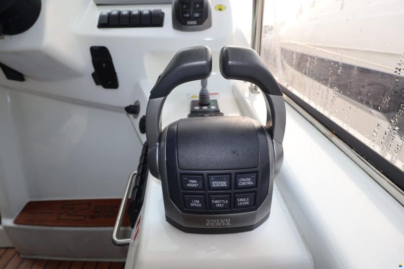 Cranchi Z35